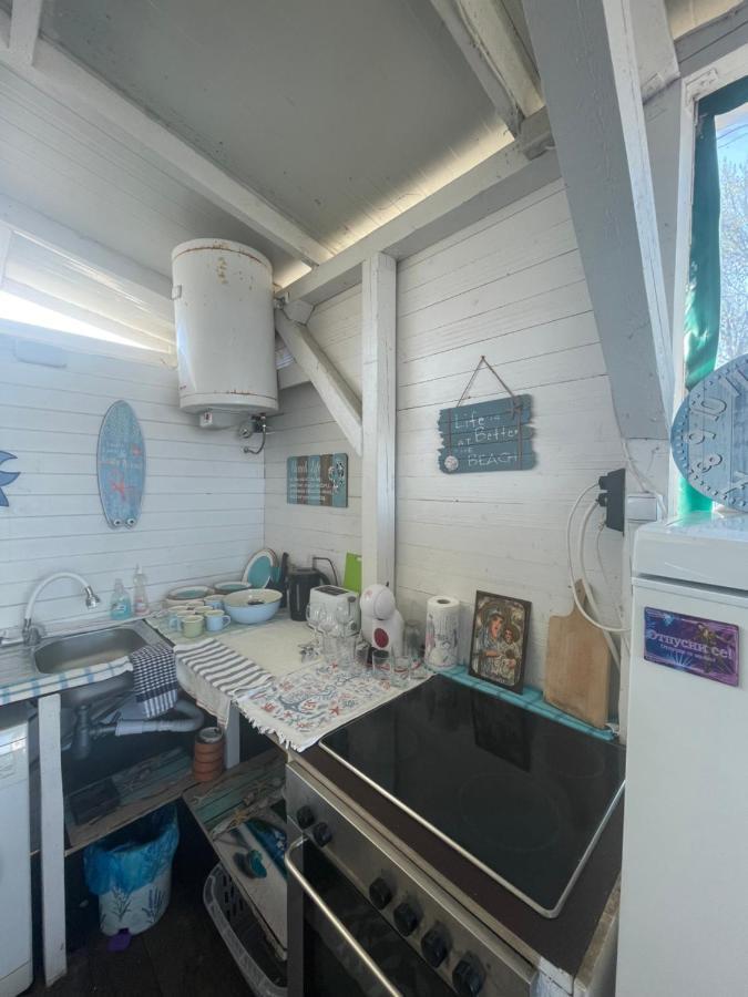 Sea Caravan/Camper On The Beach Китен Экстерьер фото